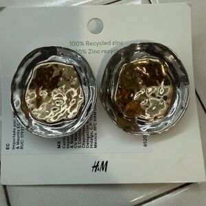 H&M Metallic Textured Earrings